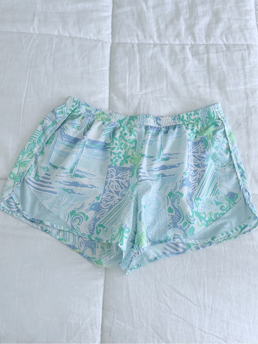 Lilly Pulitzer Ocean Trail Shorts L